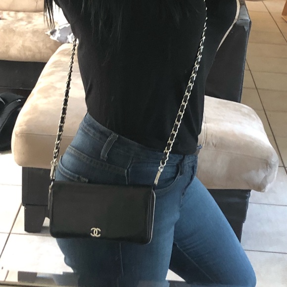 CHANEL Handbags - ⛓🖤 Chanel Zip WOC Revamp
